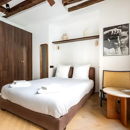 Apartment Montmorency - Unique
